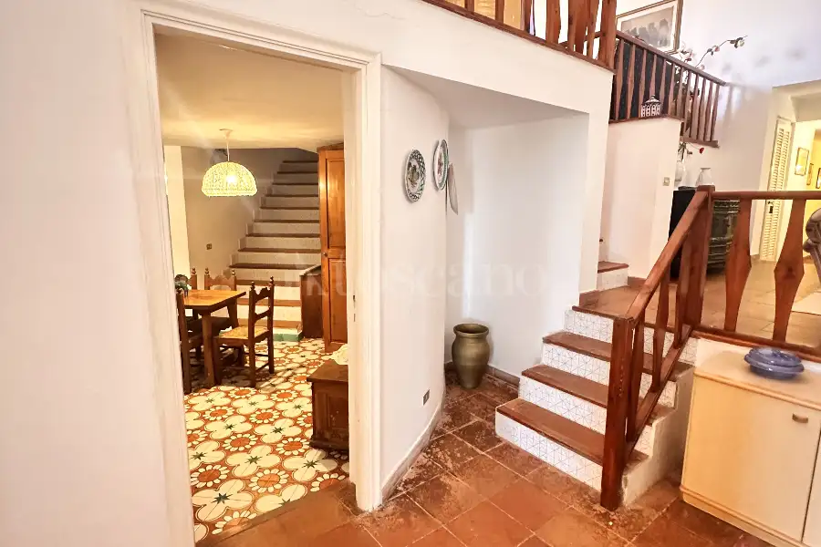 Villa in vendita di 278 mq a €1.400.000 (rif. 41/2025)