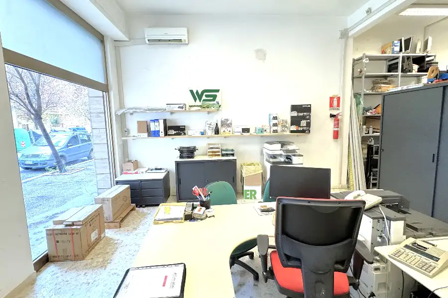 Negozio in vendita di 44 mq a €57.000 (rif. 22/2026)