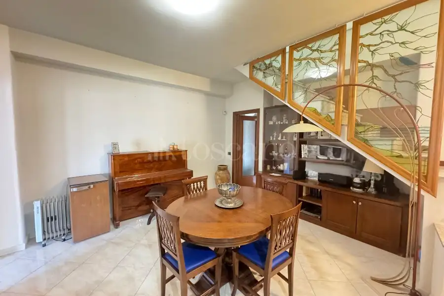 Attico in vendita di 165 mq a €189.000 (rif. 48/2026)