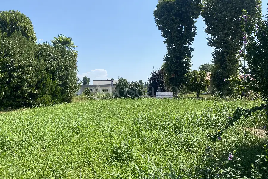 Edificabile Residenziali in vendita di 786 mq a €50.000 (rif. 21/2026)