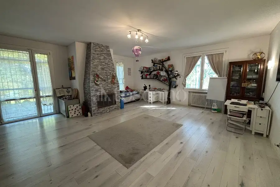 Villa in vendita di 345 mq a €820.000 (rif. 40/2026)
