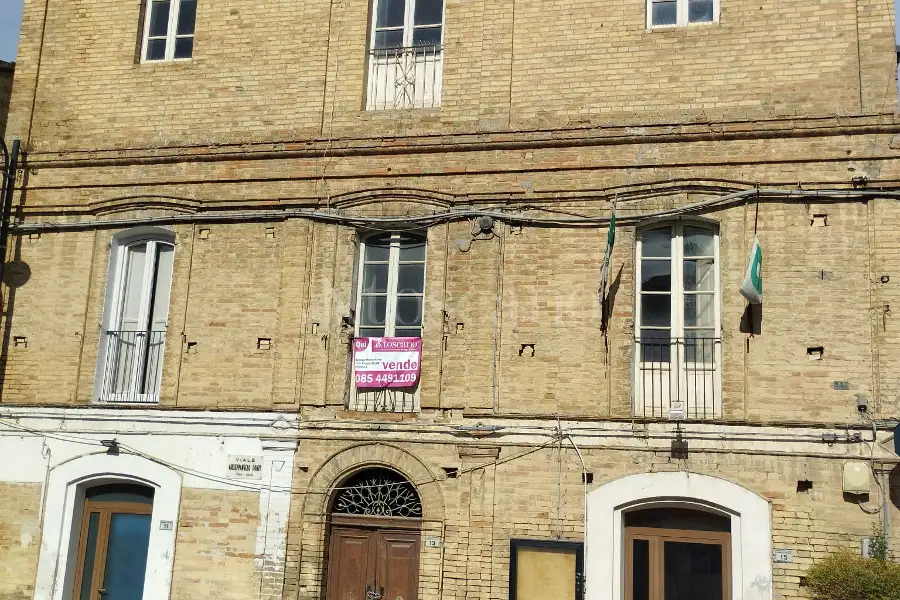Palazzo in vendita di 160 mq a €165.000 (rif. 32/2026)
