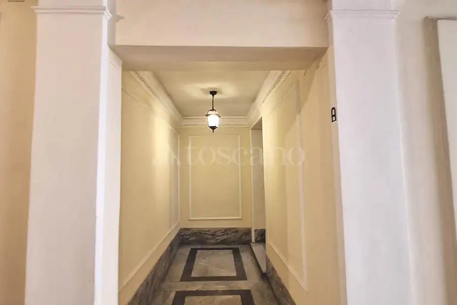 Ufficio in affitto di 134 mq a €3.300 (rif. 37/2026)