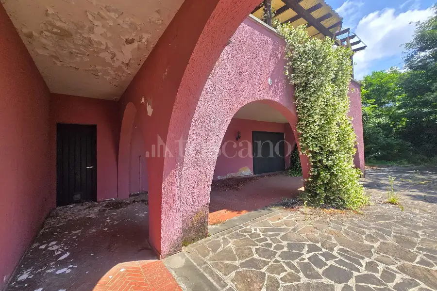 Villa in vendita di 200 mq a €780.000 (rif. 38/2026)