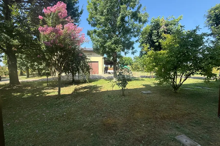 Casa Indipendente in vendita di 600 mq a €1.359.000 (rif. 49/2026)