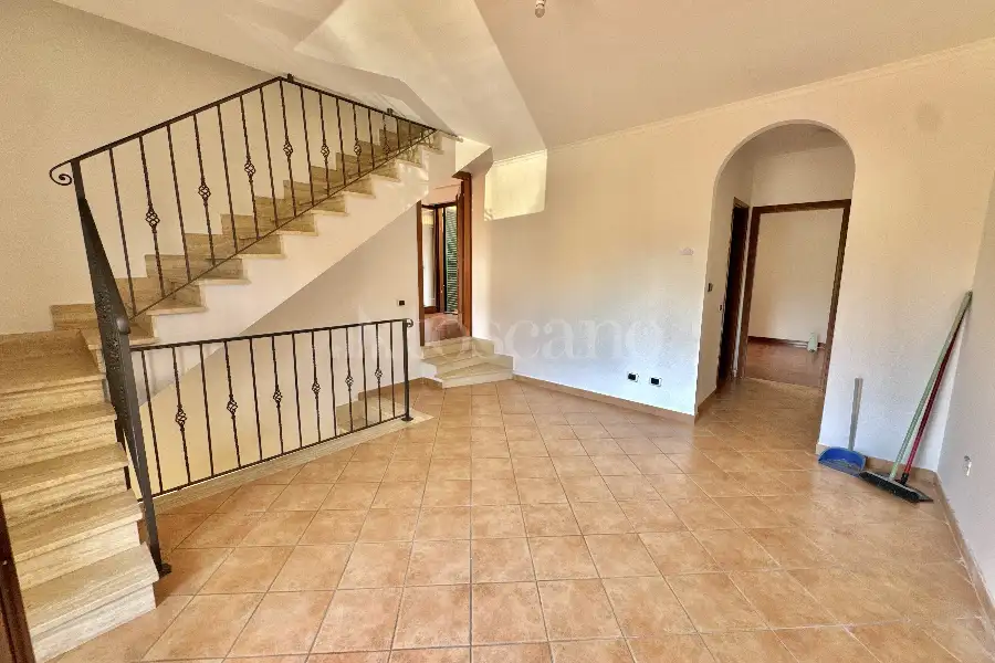 Villa Plurifamiliare in vendita di 120 mq a €449.000 (rif. 7/2026)
