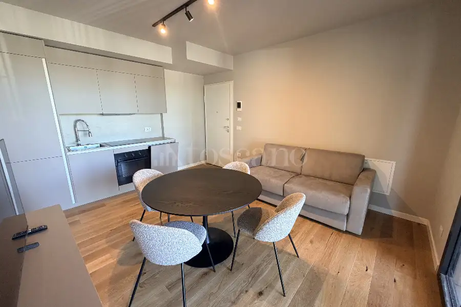Casa in affitto di 60 mq a €1.200 (rif. 77/2026)