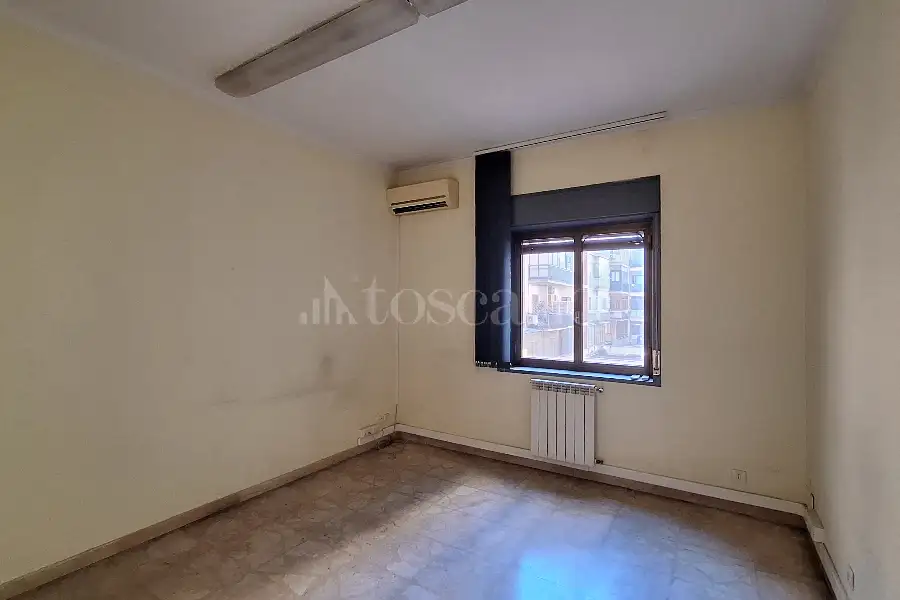 Ufficio in vendita di 175 mq a €245.000 (rif. 167/2026)
