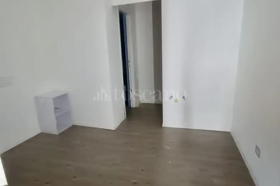 Negozio in affitto di 100 mq a €750 (rif. 54/2025)
