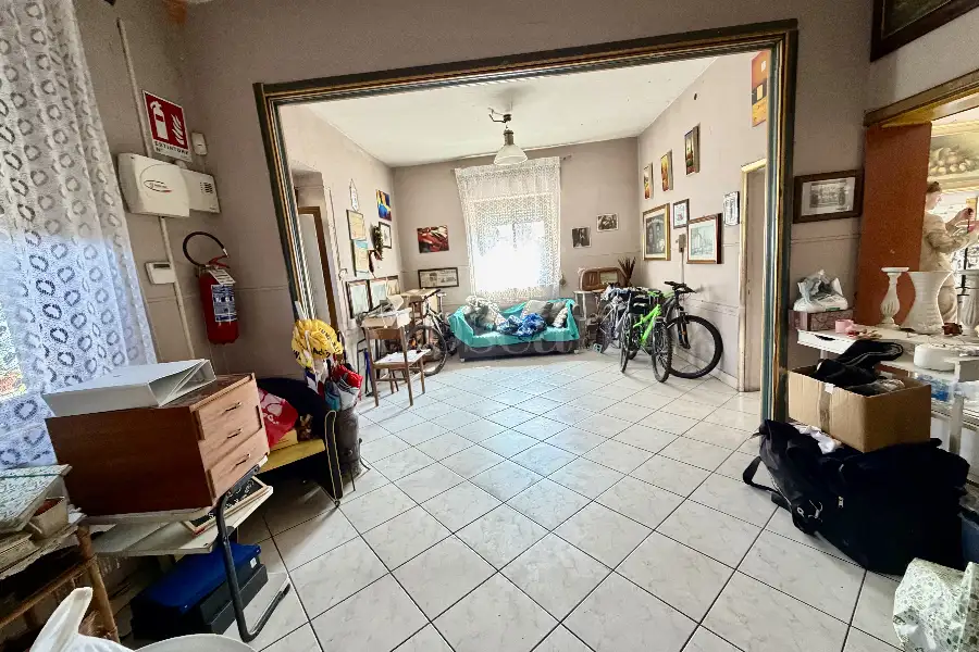 Negozio in vendita di 80 mq a €150.000 (rif. 28/2026)