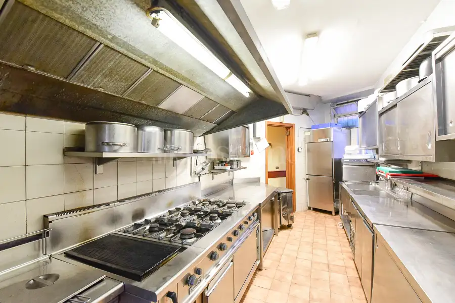 Palazzo in vendita di 300 mq a €355.000 (rif. 31/2024)