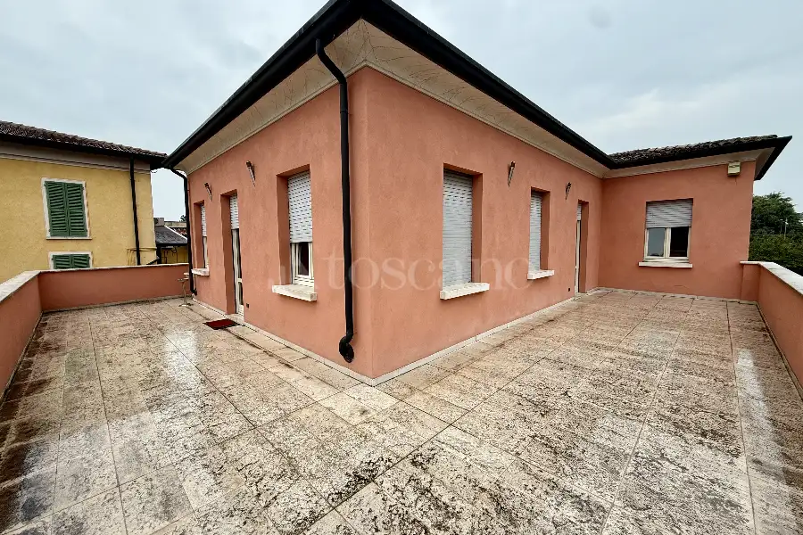 Villa in vendita di 384 mq a €650.000 (rif. 48/2025)