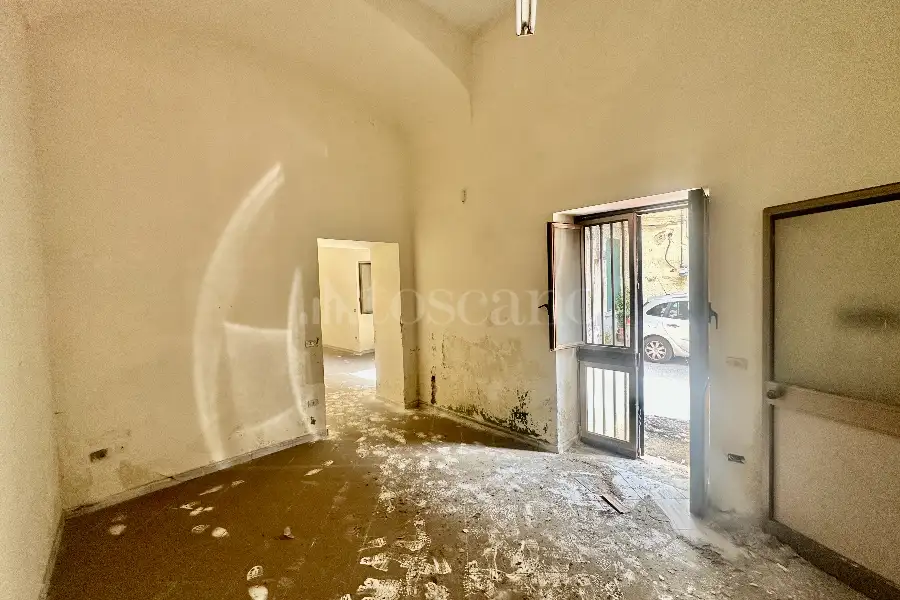 Negozio in vendita di 120 mq a €159.000 (rif. 4/2026)