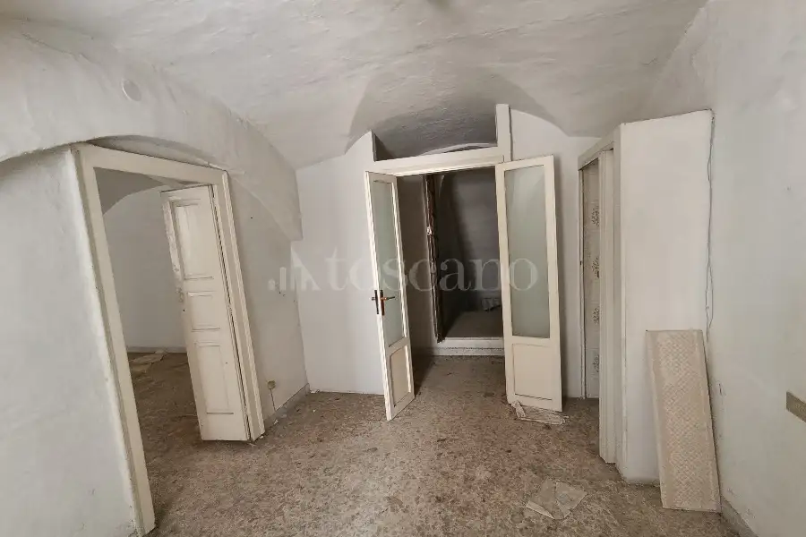 Palazzo in vendita di 408 mq a €1.100.000 (rif. 23/2026)
