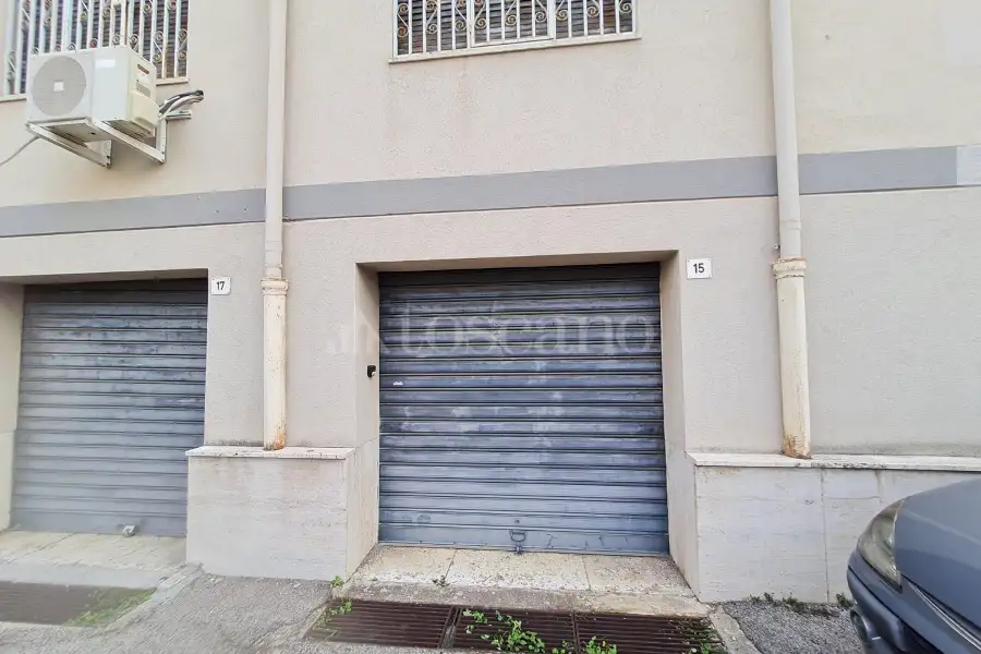 Box in vendita di 13 mq a €32.000 (rif. 85/2025)