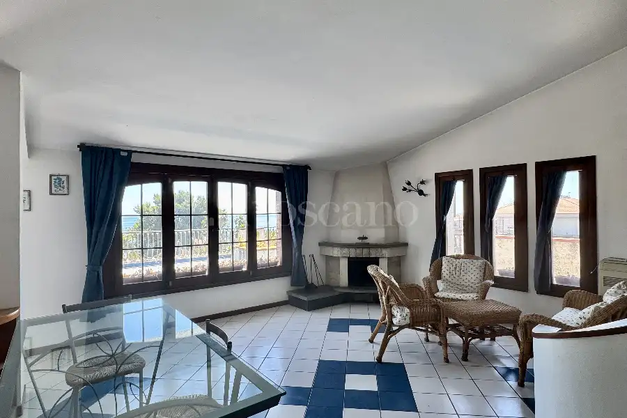 Villa in vendita di 380 mq a €550.000 (rif. 94/2026)