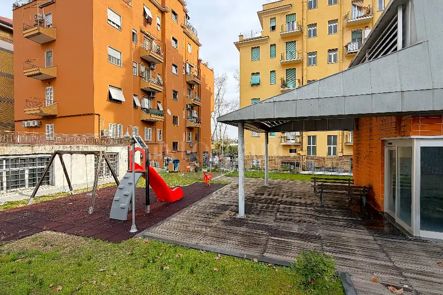 Negozio in vendita di 131 mq a €245.000 (rif. 3/2026)