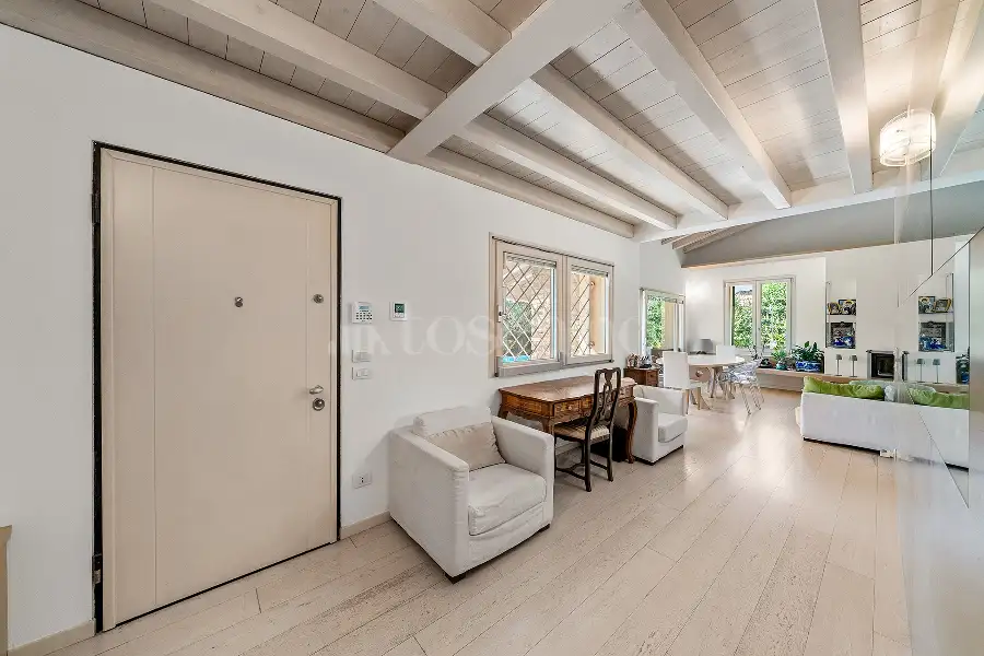 Villa in vendita di 350 mq a €970.000 (rif. 41/2026)