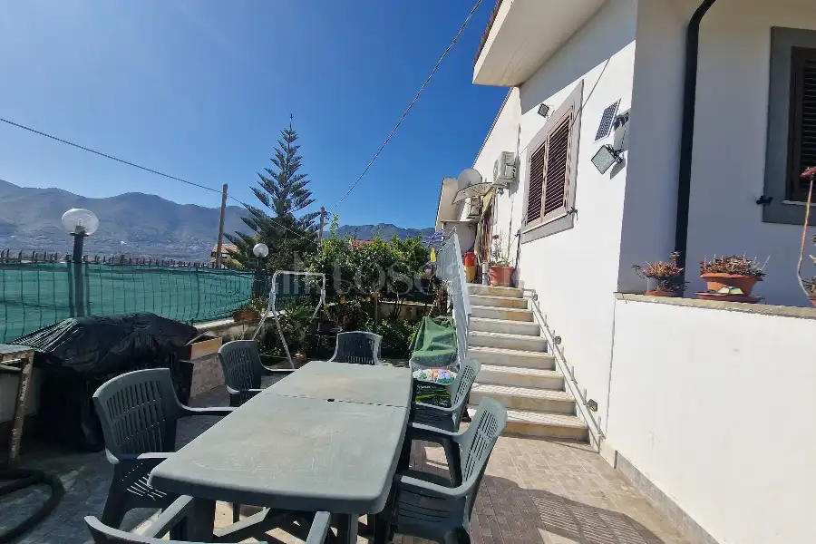 Villa Plurifamiliare in vendita di 120 mq a €225.000 (rif. 36/2026)