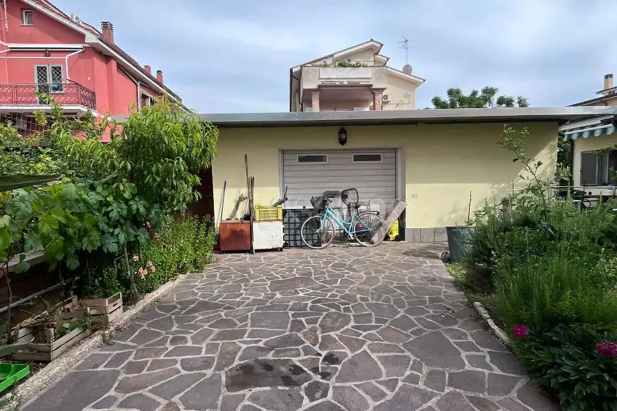 Casa Indipendente in vendita di 80 mq a €299.000 (rif. 37/2026)
