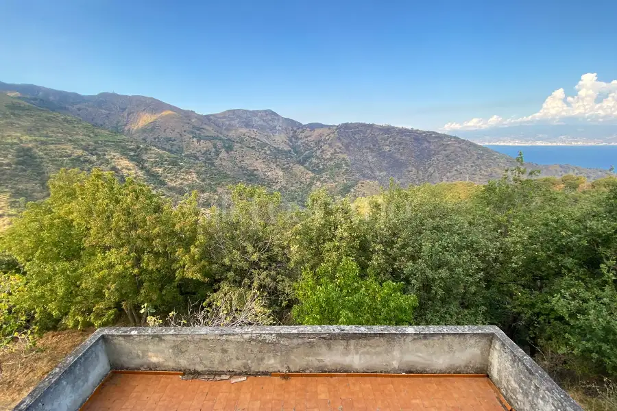 Casa Indipendente in vendita di 99 mq a €100.000 (rif. 38/2026)