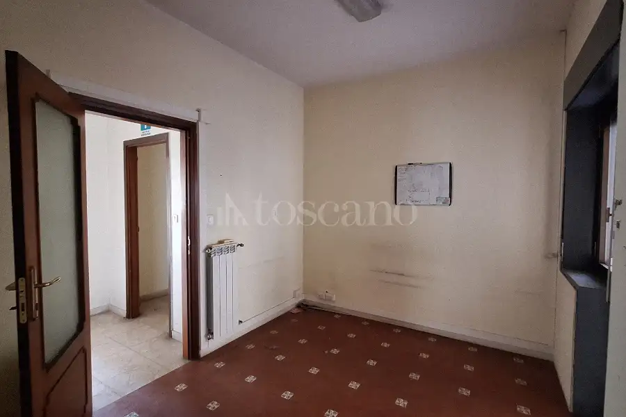 Ufficio in vendita di 175 mq a €245.000 (rif. 167/2026)