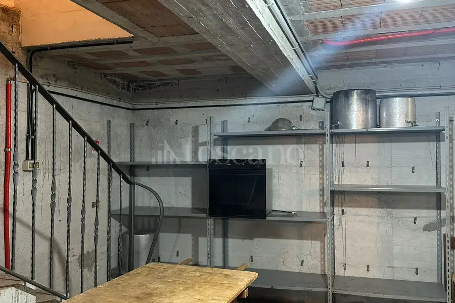 Negozio in vendita di 600 mq a €750.000 (rif. 17/2025)