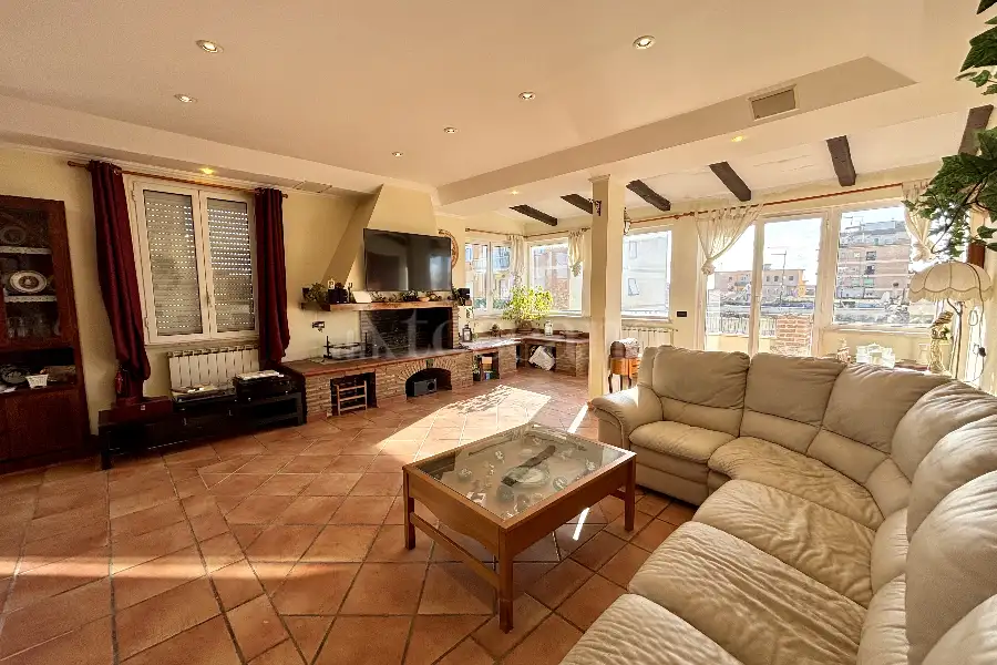 Attico in vendita di 150 mq a €275.000 (rif. 45/2025)