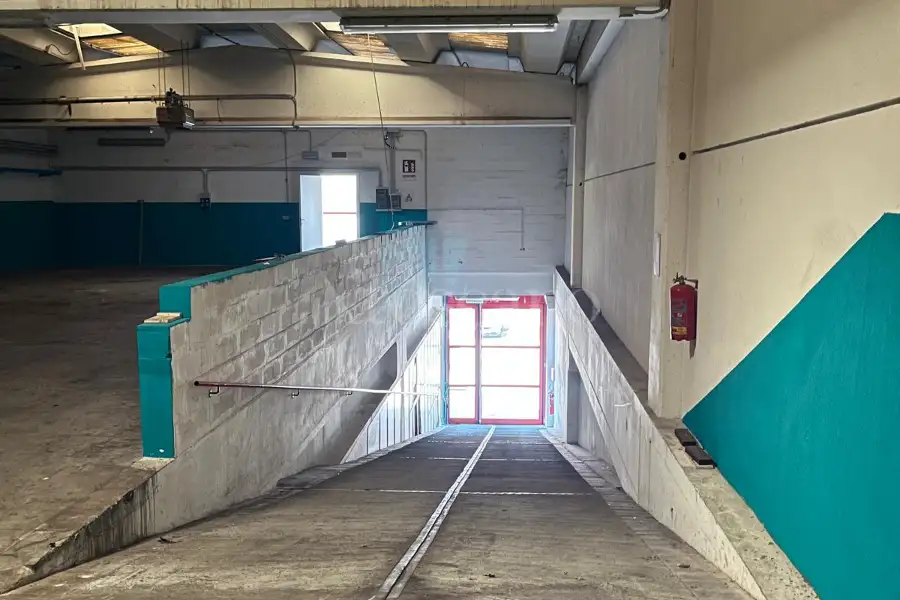 Capannone in vendita di 300 mq a €220.000 (rif. 2/2026)