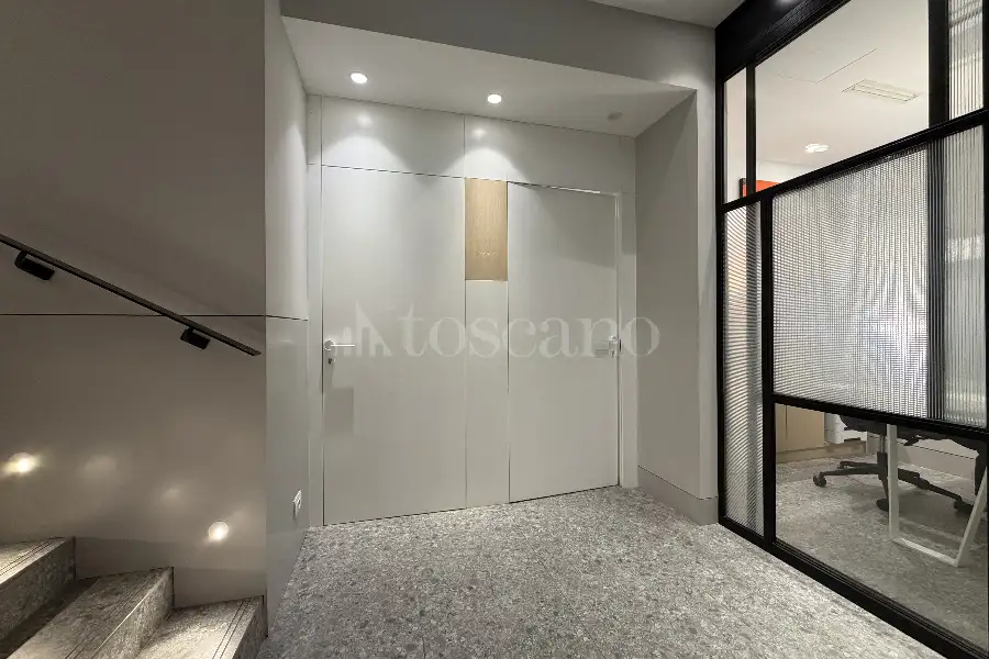 Negozio in vendita di 530 mq a €2.300.000 (rif. 65/2026)