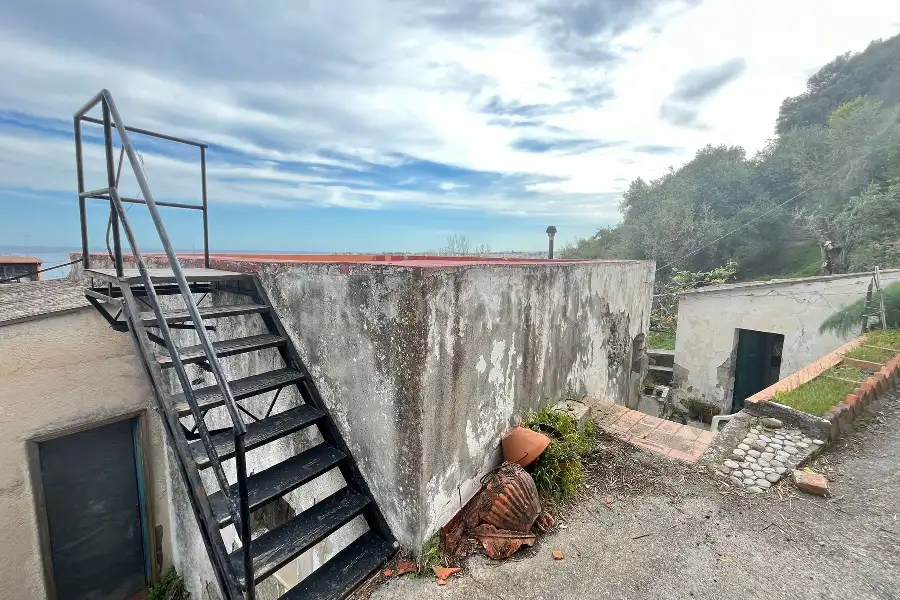 Rustico in vendita di 174 mq a €99.000 (rif. 36/2024)