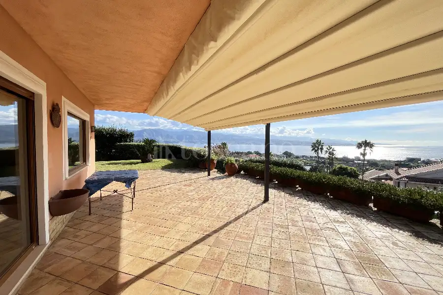 Villa in vendita di 500 mq a €1.500.000 (rif. 45/2025)