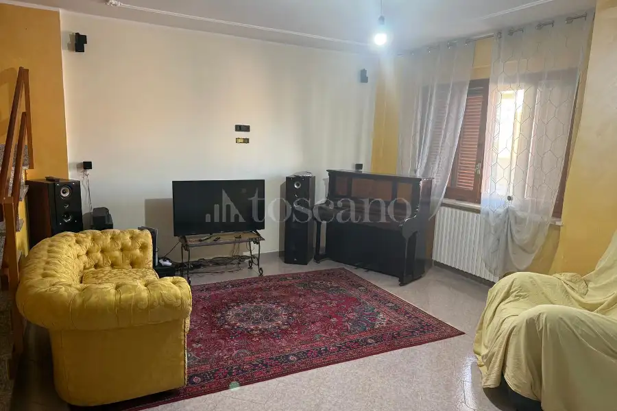 Villino a Schiera in vendita di 180 mq a €320.000 (rif. 45/2026)