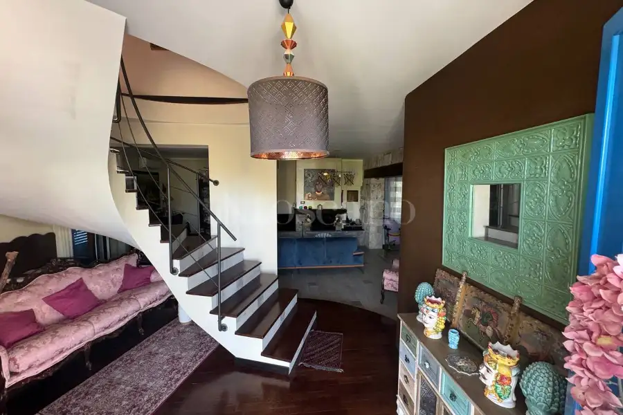 Villa in vendita di 400 mq a €420.000 (rif. 81/2024)
