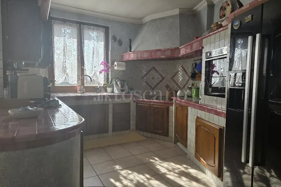 Casa Indipendente in vendita di 410 mq a €615.000 (rif. 40/2025)