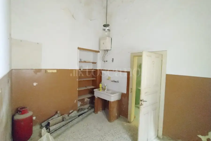 Casa Indipendente in vendita di 251 mq a €89.000 (rif. 56/2024)