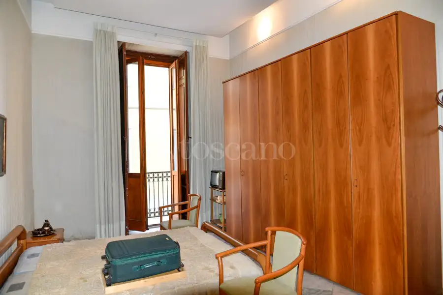 Casa in vendita di 410 mq a €420.000 (rif. 25/2026)