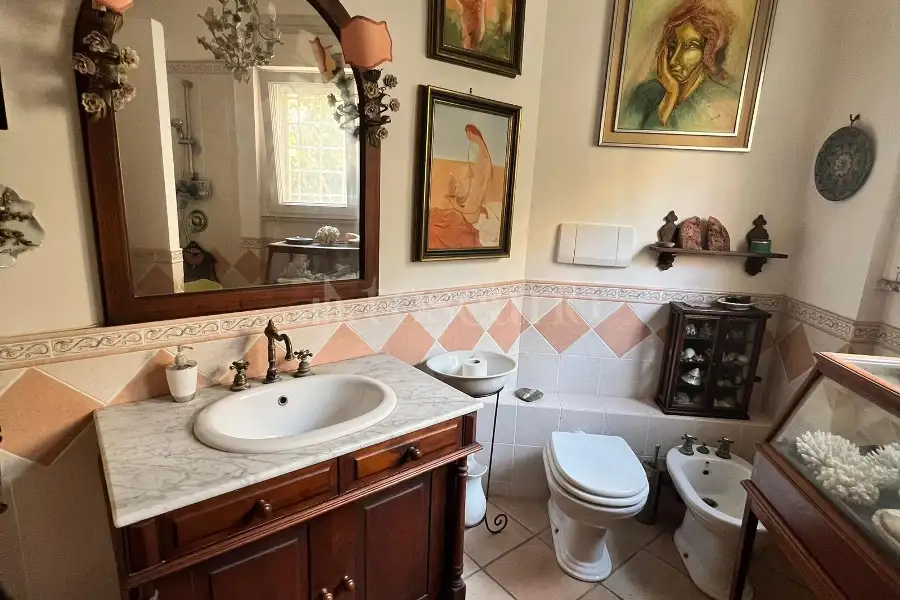 Villa in vendita di 310 mq a €479.000 (rif. 32/2026)