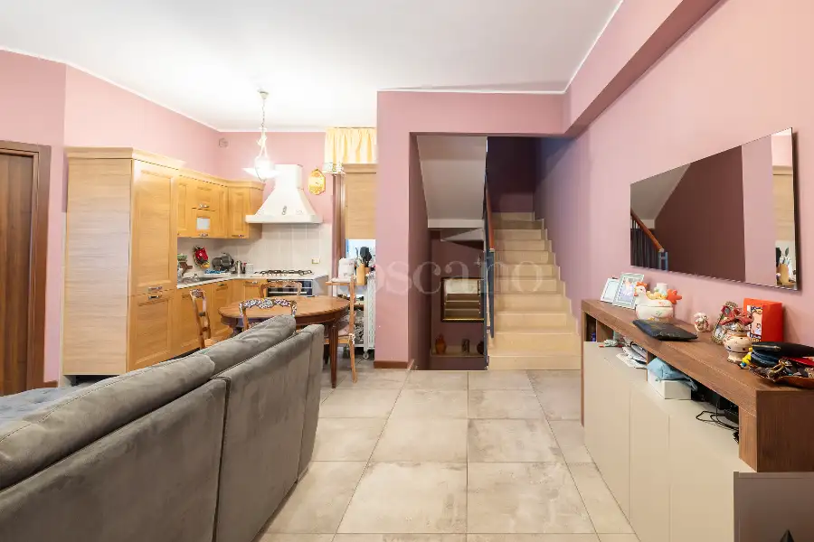 Villino a Schiera in vendita di 200 mq a €269.000 (rif. 113/2026)