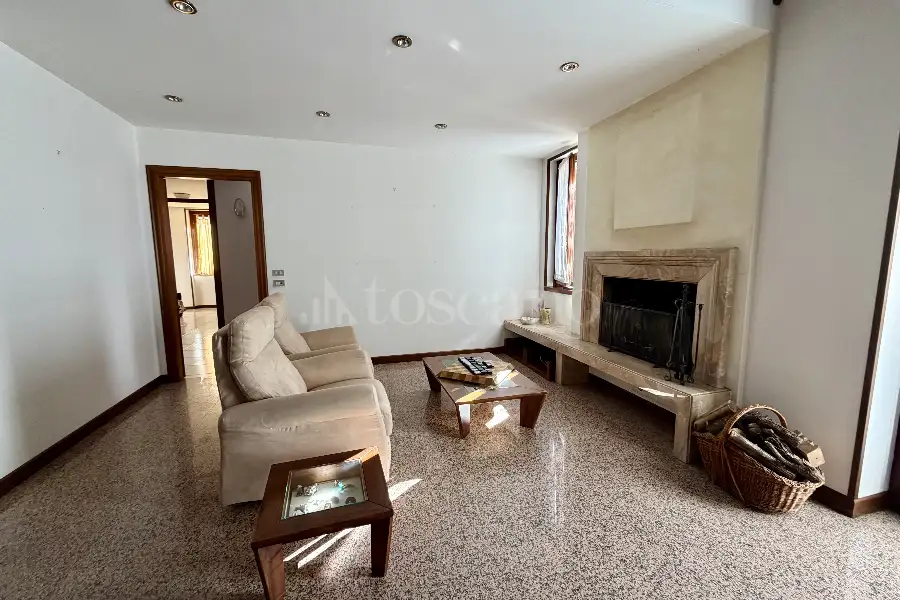 Villa in vendita di 400 mq a €870.000 (rif. 13/2026)