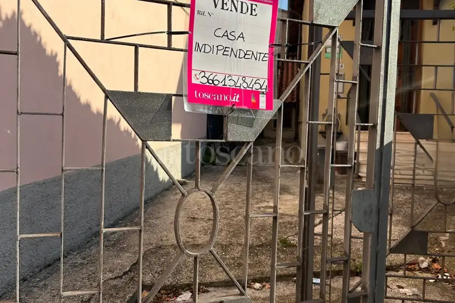 Casa Indipendente in vendita di 150 mq a €60.000 (rif. 126/2025)