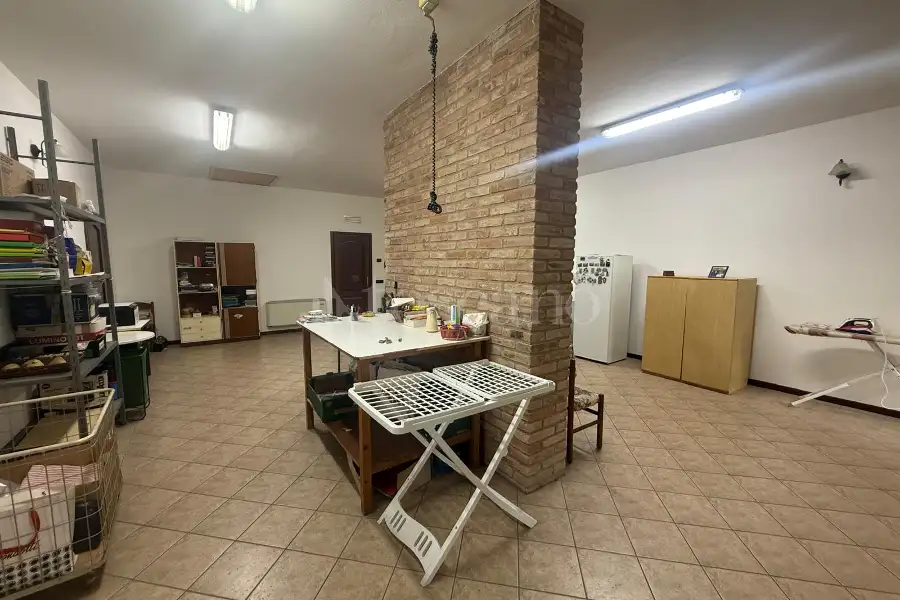 Casa Indipendente in vendita di 332 mq a €655.000 (rif. 52/2026)