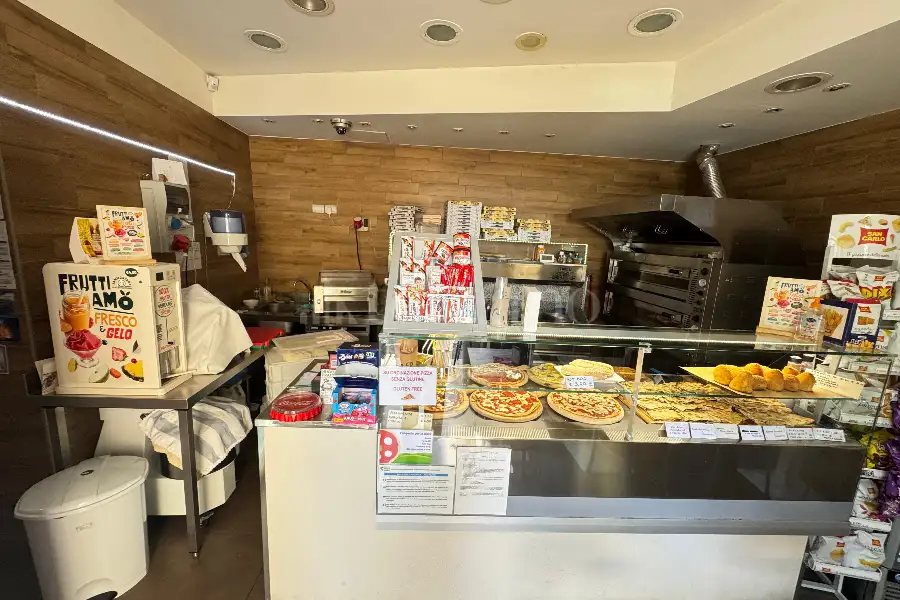 Negozio in vendita di 60 mq a €249.000 (rif. 15/2025)