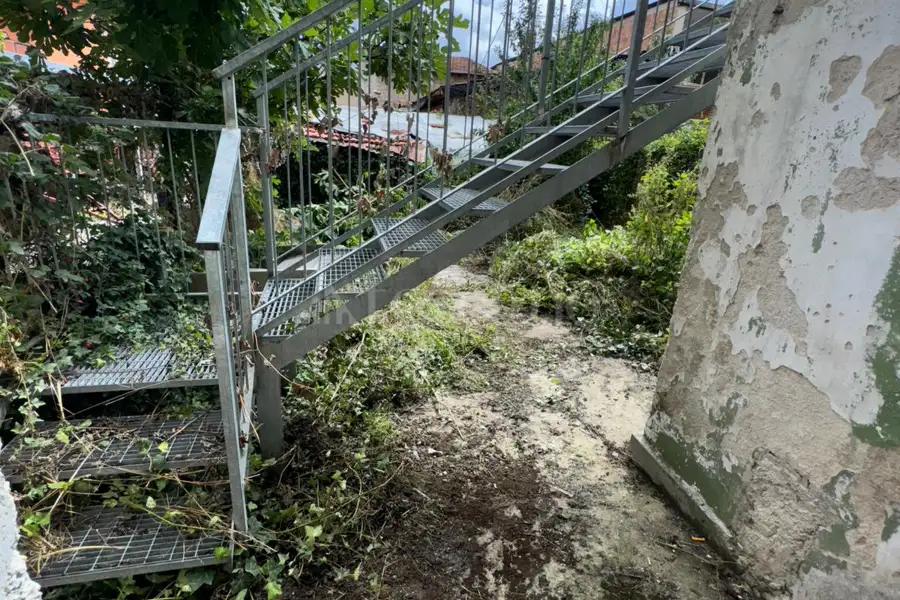 Casa Indipendente in vendita di 250 mq a €60.000 (rif. 103/2025)