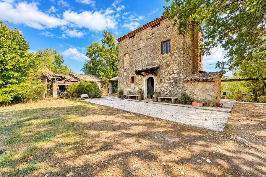 Rustico in vendita di 80 mq a €230.000 (rif. 169/2026)