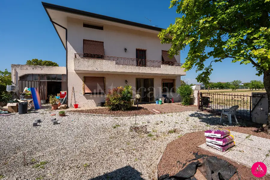 Casa Indipendente in vendita di 177 mq a €315.000 (rif. 62/2026)