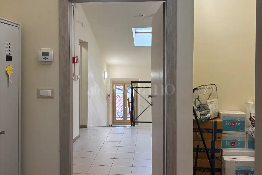 Stabile Uso Ufficio in vendita di 470 mq a €620.000 (rif. 62/2025)