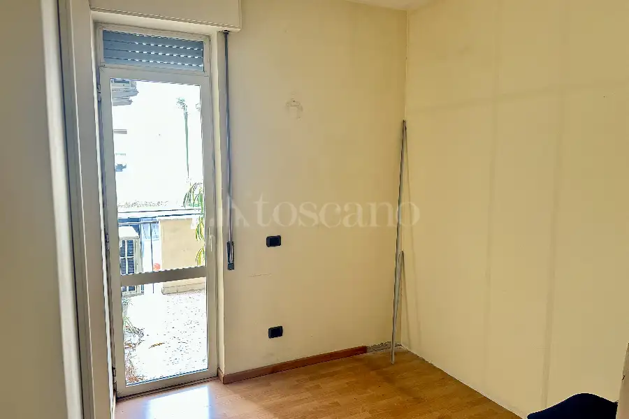Ufficio in affitto di 90 mq a €750 (rif. 1/2025)