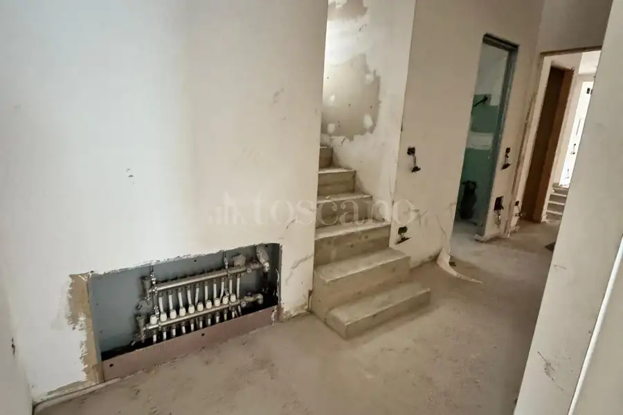 Villa in vendita di 420 mq a €380.000 (rif. 87/2024)