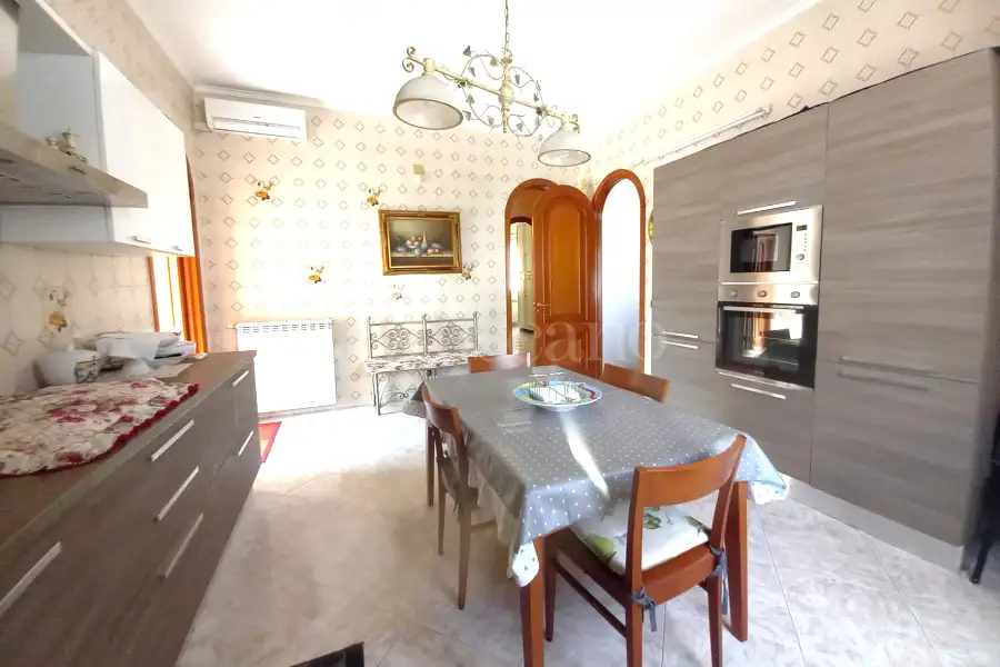 Villa in vendita di 300 mq trattativa riservata (rif. 45/2024)
